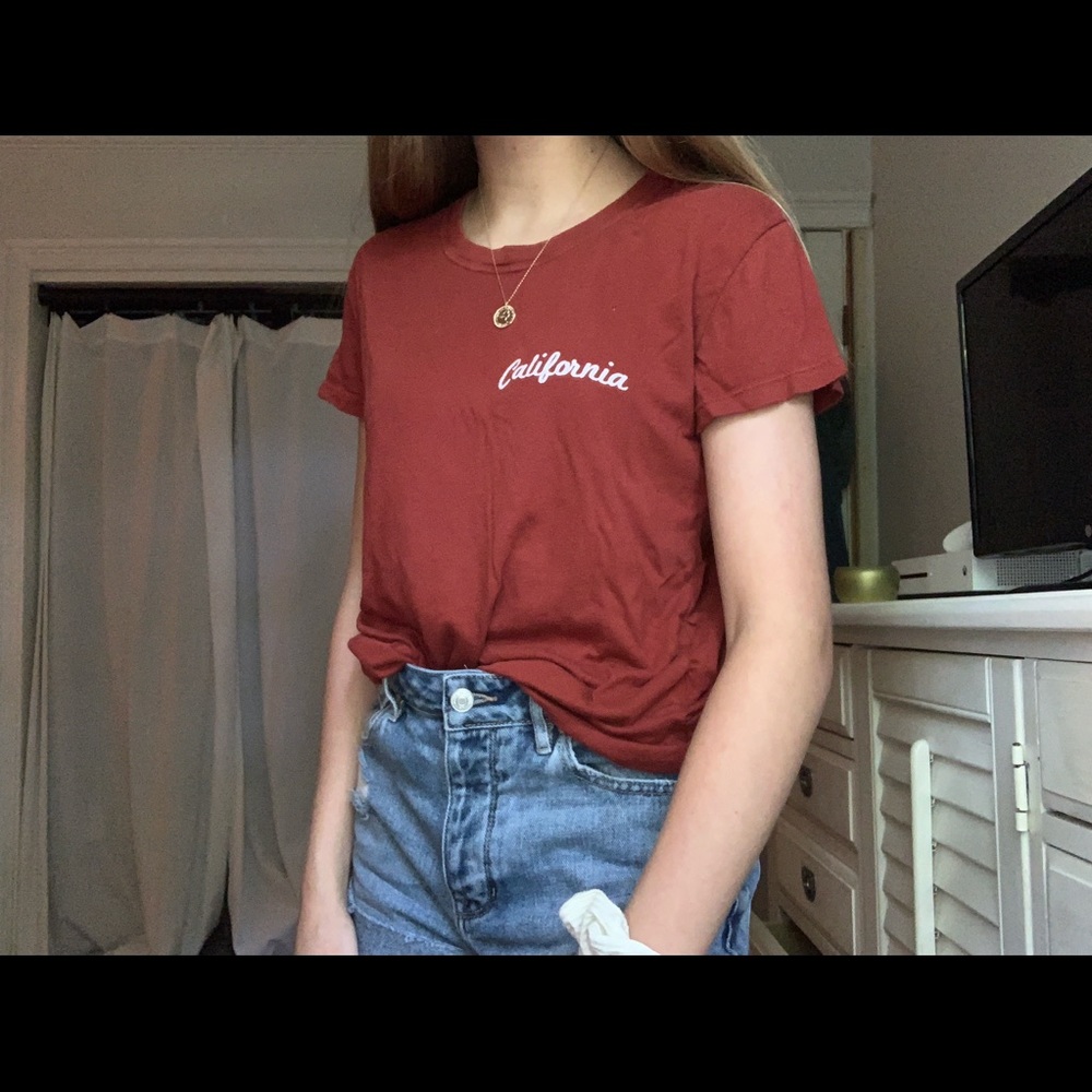 SUPER cute Brandy Melville California top!